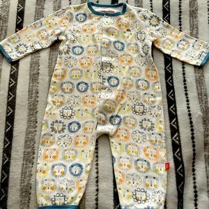 Magnetic Me sleeper 6-9 months